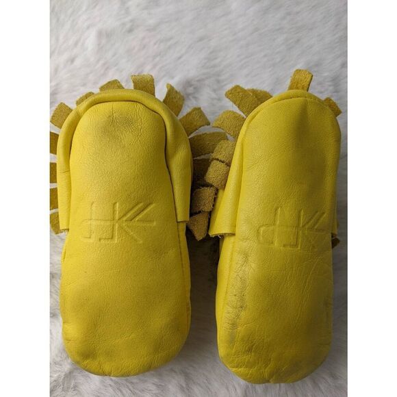 Freshly Picked‎ Yellow Moccasin Size 3 Baby Shoe Size 3 - Picture 7 of 10